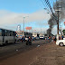 Em protesto contra alagamentos, moradores interditam rodovia BR-316