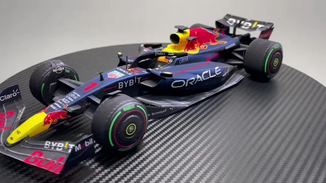 1:20 Scale Red Bull RB18 Max Verstappen Paper Model