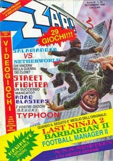 Zzap! 26 - Settembre 1988 | PDF HQ | Mensile | Videogiochi
Zzap! era una rivista italiana dedicata ai videogiochi nell'epoca degli home computer ad 8-bit.
La rivista originale nasce in Inghilterra col titolo Zzap!64, edita dalla Newsfield Publications Ltd (e in seguito dalla Europress Impact) in Regno Unito. Il primo numero è datato Maggio 1985; era, in questa sua incarnazione britannica, dedicata esclusivamente ai videogiochi per Commodore 64, e solo in un secondo tempo anche a quelli per Amiga; una rivista sorella, chiamata Crash, si occupava invece dei titoli per ZX Spectrum.
L'edizione italiana (intitolata semplicemente Zzap!), autorizzata dall'editore originale, era realizzata inizialmente dallo Studio Vit, fino a quando l'editore decise di curare la rivista con il supporto della sola redazione interna, passando poi, dopo qualche tempo, attraverso un cambio di editore oltre che redazionale, dalle insegne della Edizioni Hobby a quelle della Xenia Edizioni; lo Studio Vit, che ha curato la rivista dal numero 1 (Maggio 1986) al numero 22 (Aprile 1988), poco tempo dopo aver lasciato Zzap! fece uscire nelle edicole italiane una rivista concorrente chiamata K (primo numero nel Dicembre 1988), dedicata sia ai computer ad 8 bit che a 16 bit.
La quasi omonima edizione italiana della rivista anglosassone dedicava ampio spazio spazio anche ad altre piattaforme oltre a quelle della Commodore, come lo ZX Spectrum, i sistemi MSX, gli 8-bit di Atari ed il Commodore 16 / Plus 4 (nonché, in un secondo tempo, anche agli Amstrad CPC), prendendo in esame, quindi, l'intero panorama videoludico dei computer a 8-bit. Anche le console da gioco hanno trovato, successivamente, ampio spazio nelle recensioni di Zzap!, fino a quando la Xenia Edizioni decise di inaugurare una rivista a loro interamente dedicata, Consolemania.
L'edizione nostrana è stata curata, tra gli altri, da Bonaventura Di Bello, e in seguito da Stefano Gallarini, Giancarlo Calzetta e Paolo Besser.
Con il numero 73 termina la pubblicazione della rivista, in seguito ad un declino inesorabile delle vendite dei computer a 8-bit in favore di quelli a 16 e 32.
Gli ultimi numeri di Zzap! (dal 74 al 84) furono pubblicati come inserti di un'altra rivista della Xenia, The Games Machine (dedicata ai sistemi di fascia superiore). In seguito, la rubrica demenziale di Zzap! intitolata L'angolo di Bovabyte (curata da Paolo Besser e Davide Corrado) passò a The Games Machine, dove è tuttora pubblicata.
Tra i redattori storici di Zzap!, che abbiamo visto anche in altre riviste del settore, ricordiamo tra gli altri Antonello Jannone, Fabio Rossi, Giorgio Baratto, Carlo Santagostino, Max e Luca Reynaud, Emanuele Shin Scichilone, Marco Auletta, William e Giorgio Baldaccini, Matteo Bittanti (noto con lo pseudonimo il filosofo, usava firmare gli articoli con l'acronimo MBF), Stefano Giorgi, Giancarlo Calzetta, Giovanni Papandrea, Massimiliano Di Bello, Paolo Cardillo, Simone Crosignani.
Dal 1996 al 1999 Zzap! diventò una rivista online, un sito di videogiochi per PC con una copertina diversa ogni mese e la rubrica della posta, e che recensiva i videogiochi con lo stesso stile della versione cartacea (stesso stile delle recensioni, stesse voci per il giudizio finale, caricature dei redattori).