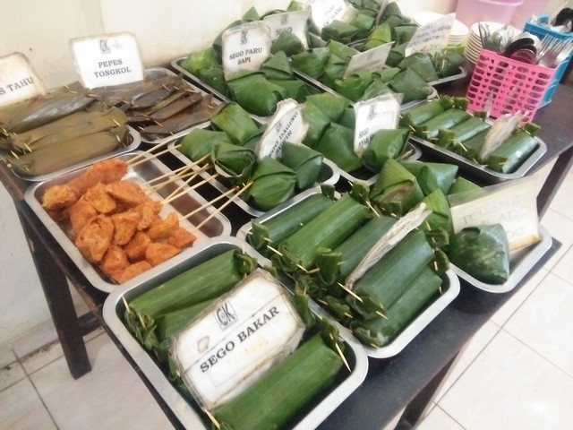 Nasi Kucing Angkringan dan Sejarah Kemunculannya