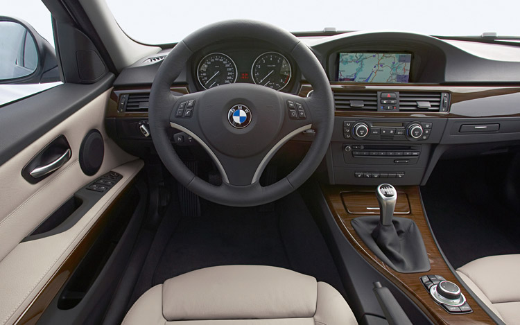 2011BMWX3MSportsPackageInteriorView