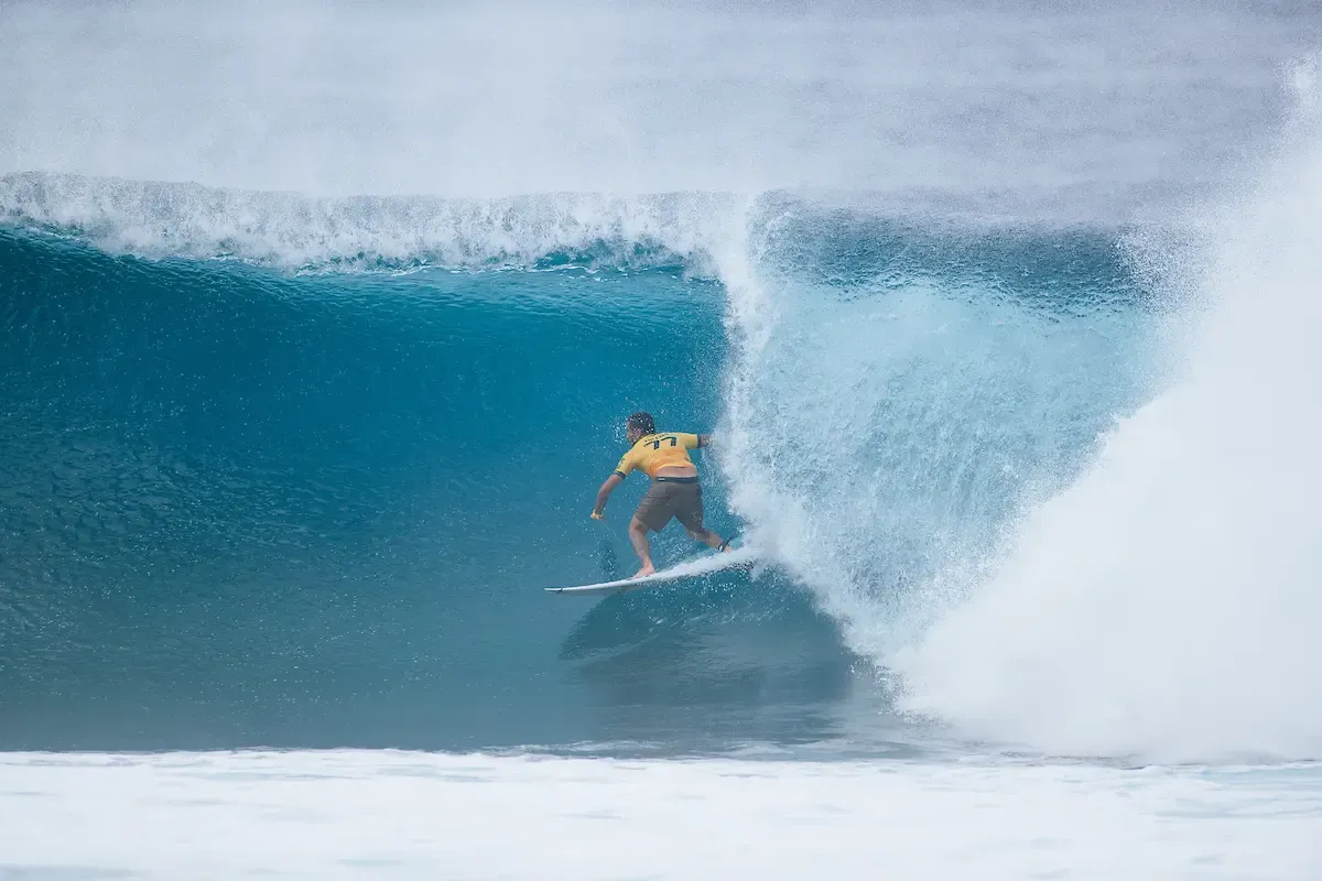 wsl billabong pro pipeline 2023 surf30 Filipe Toledo 23Pipe  TYH5880 Tony Heff