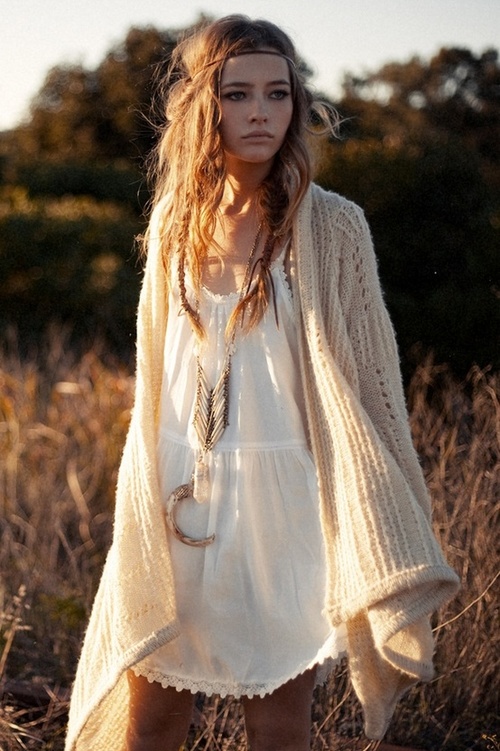 Beautifully Reckless: hippie style baggy clothing and hair