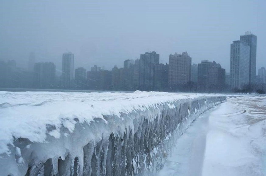 Magnificent Pictures Of Frozen Steaming Lake Michigan In Chicago, With A Minimum Temperature Of -30°C (-23°F)