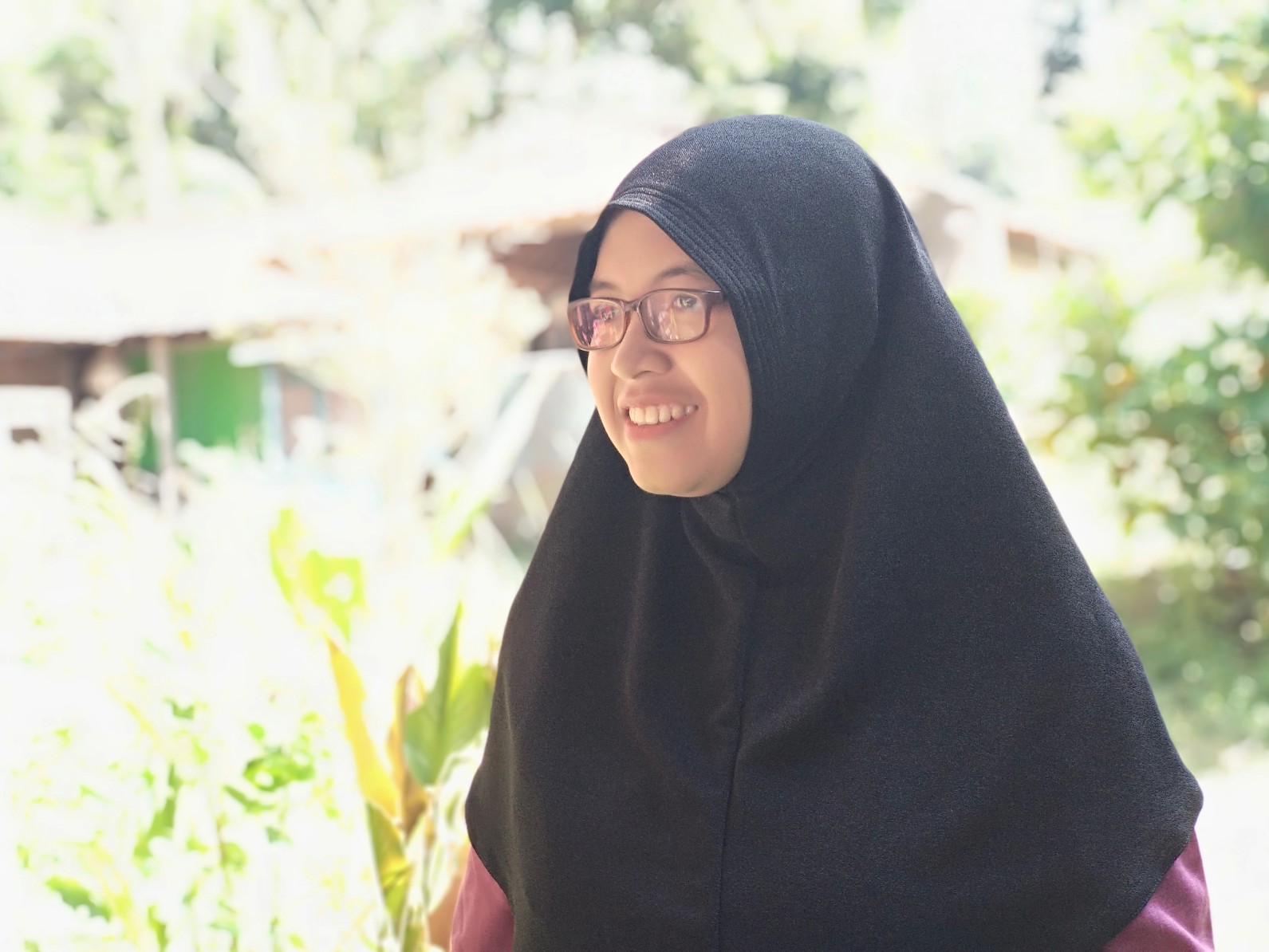 Kiat Memilih Jilbab Instan untuk Pipi Tembem cahaya 