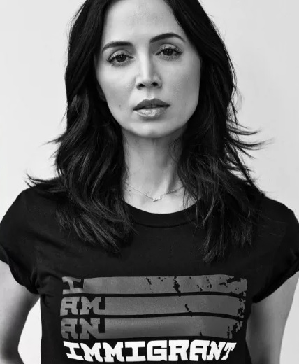 Eliza Dushku does not forget her origin, joins the initiative "I am immigrant"