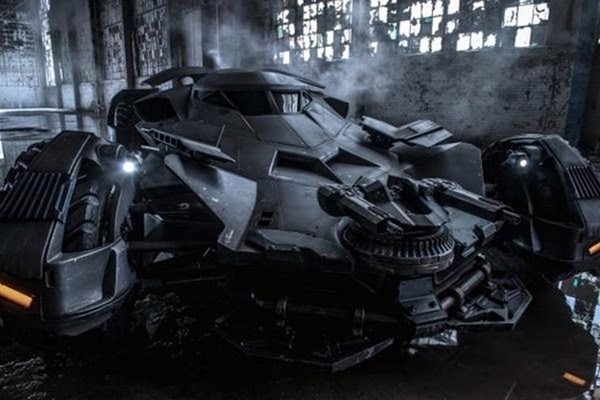 Batman V. Superman - batimóvil