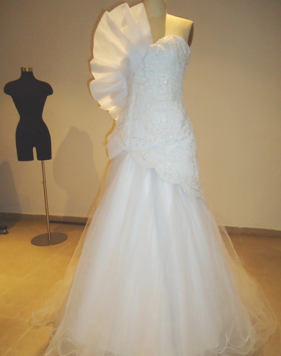 While Chelsea Clintons Vera Wang wedding dress is still the talk of the 