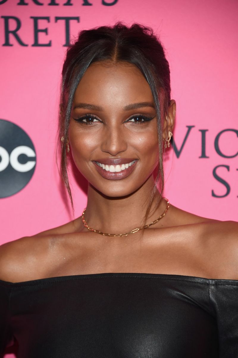 Jasmine Tookes best red carpet dresses photos