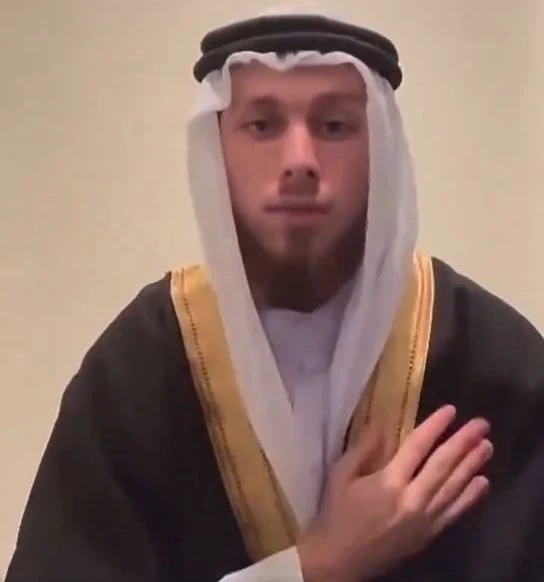 مشجع أجنبي يعلن إسلامه بسبب سالم الدوسري