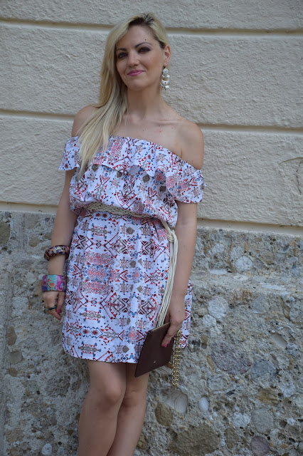 outfit abito off the shoulder come abbinare un abito off the shoulder abbinamenti abito off the shoulder outfit agosto 2016 outfit estivi blogger mariafelicia magno fashion blogger color block by felym fashion blog italiani fashion blogger italiane blog di moda blogger italiane influencer italiane