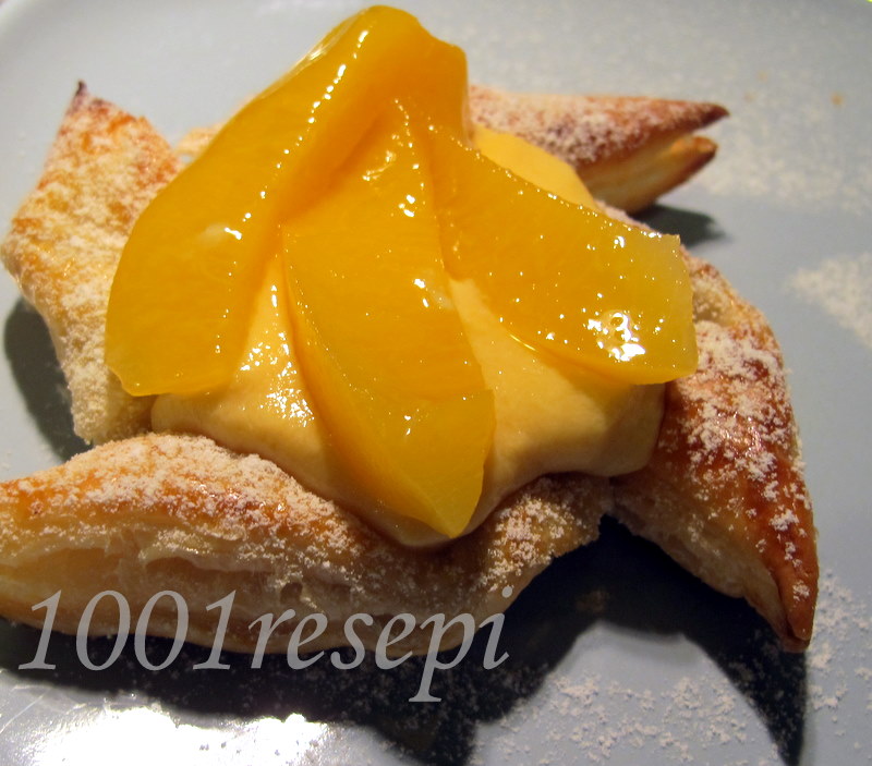 Koleksi 1001 Resepi: peach, custard cream and puff pastry