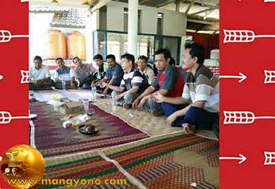 FOTO: Cerita tentang blog Mang Yono. Foto jepretan bu Dokter Titi Sari   
