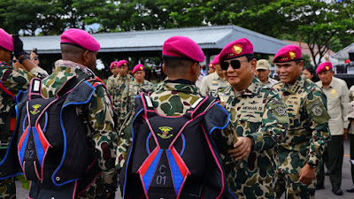   Gubernur AAL Hadiri Upacara Pengangkatan Menhan RI Jadi Warga Kehormatan Korps Marinir TNI AL