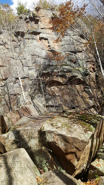 sentier des falaises à Prevost