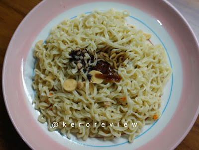 รีวิว อินโดหมี่ บะหมี่กึ่งสำเร็จรูป รสบะหมี่เส้นหยักผัดพิเศษ  (CR) Review Instant Noodles Special Fried Curly Noodle, Indomie Brand.