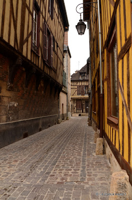 Troyes - centre historique - pans de bois