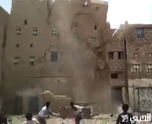 #فيديو/ أغرب عملية هدم لمبني بالعالم في اليمن!