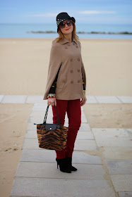 Zara red pants, Persunmall cape, Longchamp tigre, Fashion and Cookies, fashion blogger