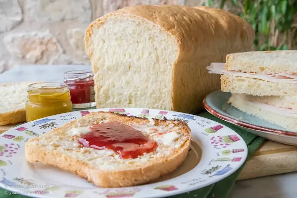 Pan de molde casero con aceite de oliva