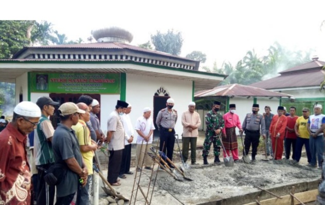 Peletakkan Batu Pertama Pembangunan Pagar Makam Syekh Ma’sum Tambusai dan Syekh H. Zakaria 