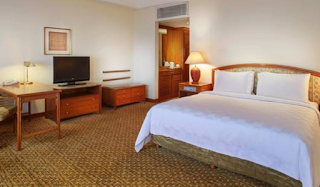 Review Menginap di Deluxe Room Hotel Aryaduta
