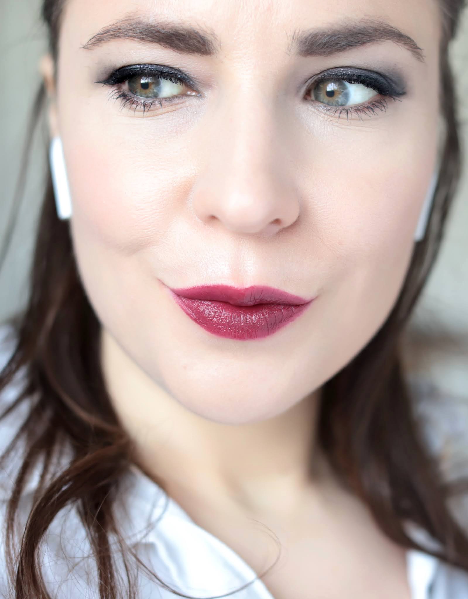 Bobbi Brown Luxe Defining Lipstick Orchid Noir