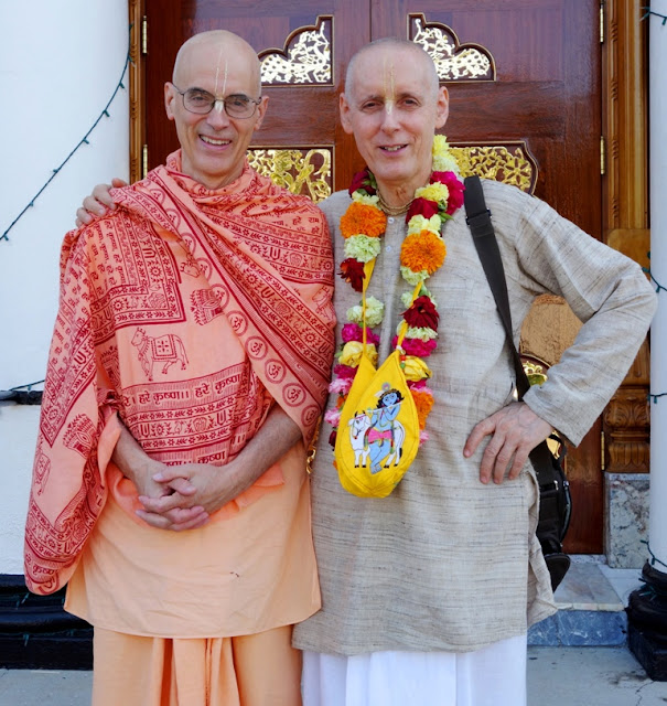 Sankarshan Das With Sriman Dravida Prabhu in New Dwarka