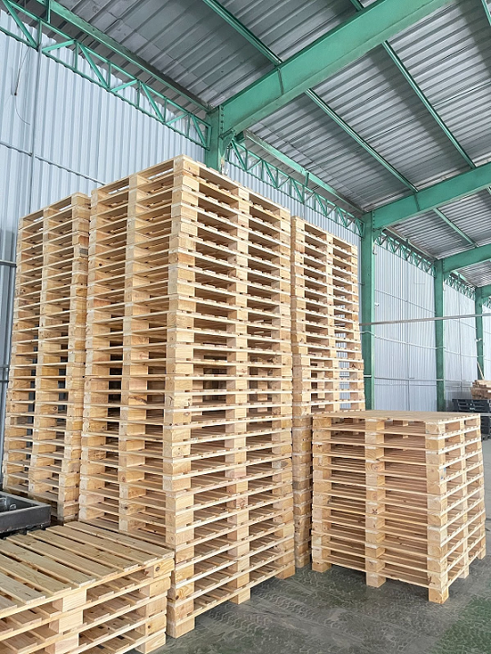 3 lý do các doanh nghiệp sản xuất nên sử dụng Pallet gỗ 1