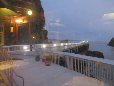 Trinidad pier from inside the restaurant - gvan42