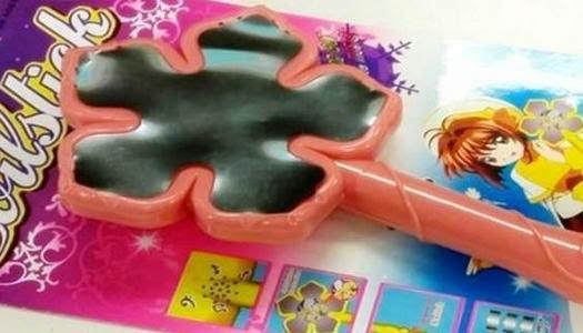 Imagen diabólica en juguete de princesa para niñas