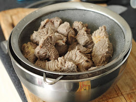 Gekookt rundvlees voor het bereiden van Fu zhu shao niu rou