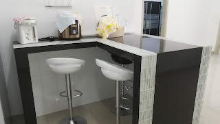 Kitchen bar