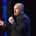 Louis C.K. ismét színpadra állt, először a zaklatási vádak óta