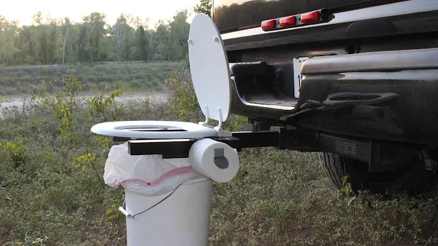 Bumper Dumper The Original Hitch Mountable Portable Toilet (Made In USA)-TRAILER HITCH-TOILET-SEAT