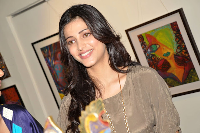 shruti haasan latest photos