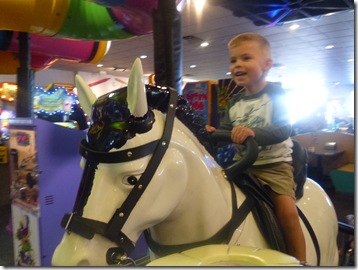 Chuck-E-Cheese 017