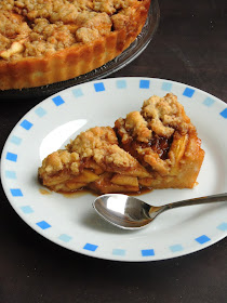 Simple Apple Crumble Tart