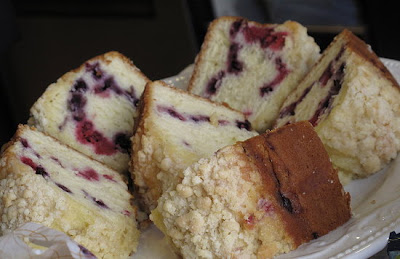 Reduced Fat Very Berry Coffee Cake