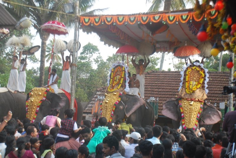 Valiya Kazhcha Sreebali on Pallivetta