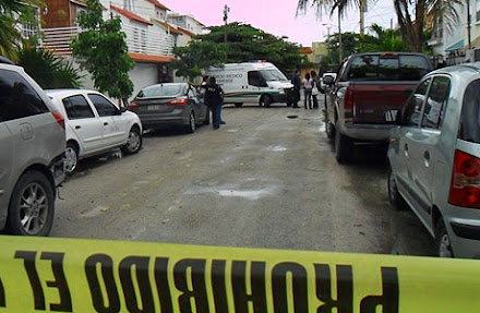 Hallan cadáver de empresario cancunense en la sala de su casa; habría sido ejecutado
