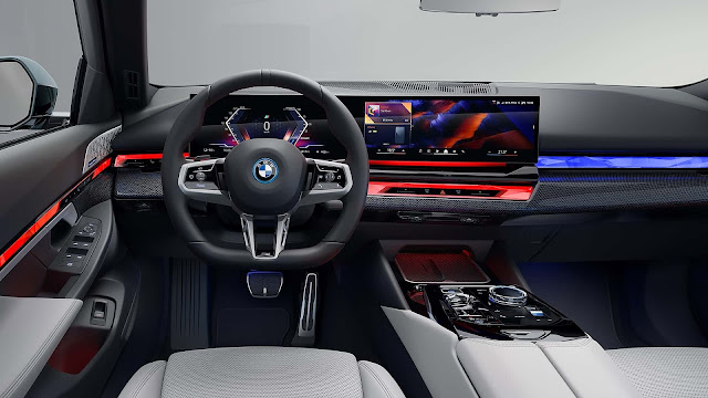 2025 BMW i5 Touring Debuts With 593 Horsepower