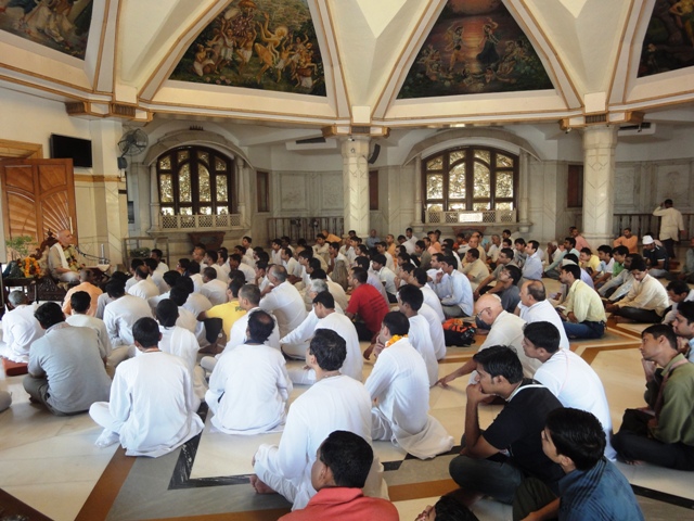 Sankarshan Das Adhikari Teaches Pure Bhakti