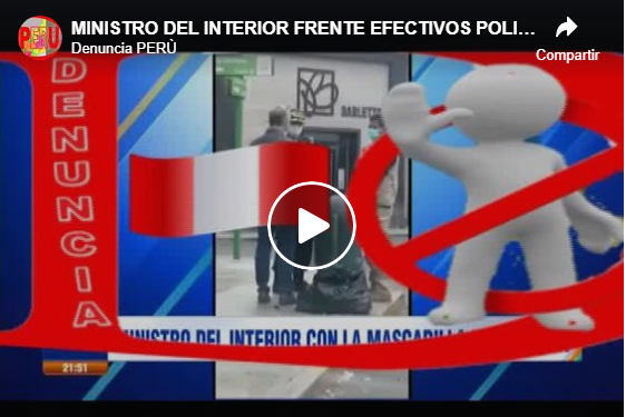 MINISTRO DEL INTERIOR FRENTE EFECTIVOS POLICIALES ES CAPTADO FUMÁNDOSE UN CIGARRO.