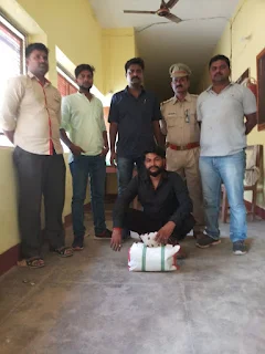 Narcotics Dealer Arrested By Police Basti Uttar Pradesh