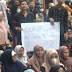 Spanduk Kocak Warnai Aksi Demo Mahasiswa Tolak Kenaikan BBM di DPRD Sumbar: Cukup yang Naik Open BO, BBM Jangan!