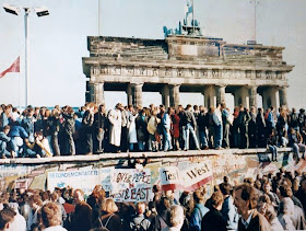 Berlin Wall, 9 November 1989