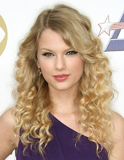 Taylor Swift entrega de premios
