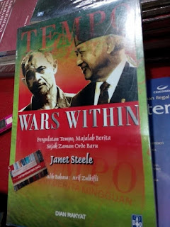 Jual Buku Wars Within pergulatan Tempo, Majalah Berita sejak zaman orde baru, Penulis: Janet Steele