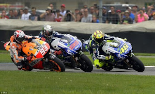 Klasemen Sementara Terbaru MotoGP 2015: Rossi-Lorenzo Selisih 7 Poin